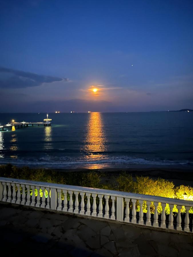 Azzurro premium apartment Burgas Esterno foto
