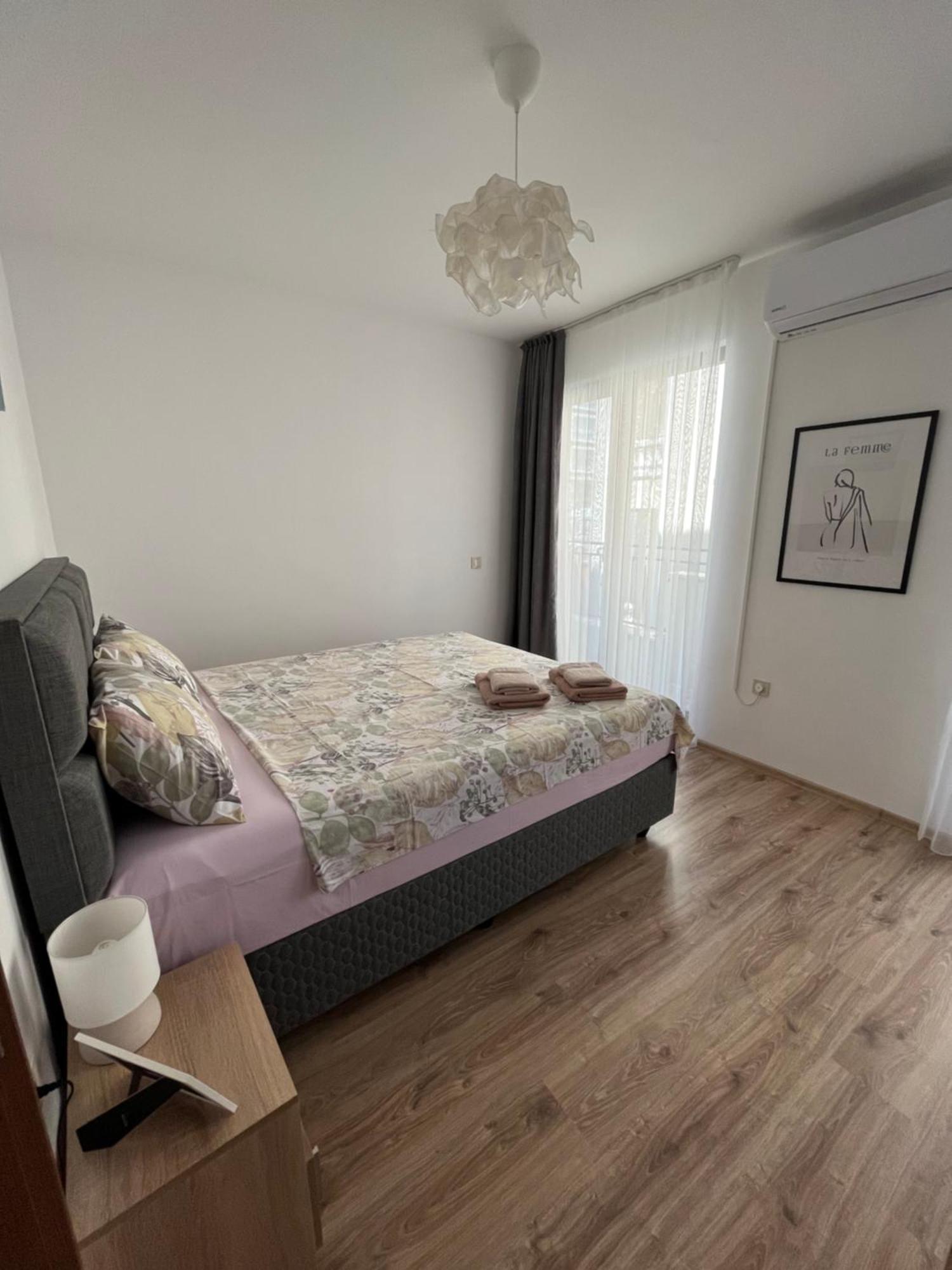 Azzurro premium apartment Burgas Esterno foto